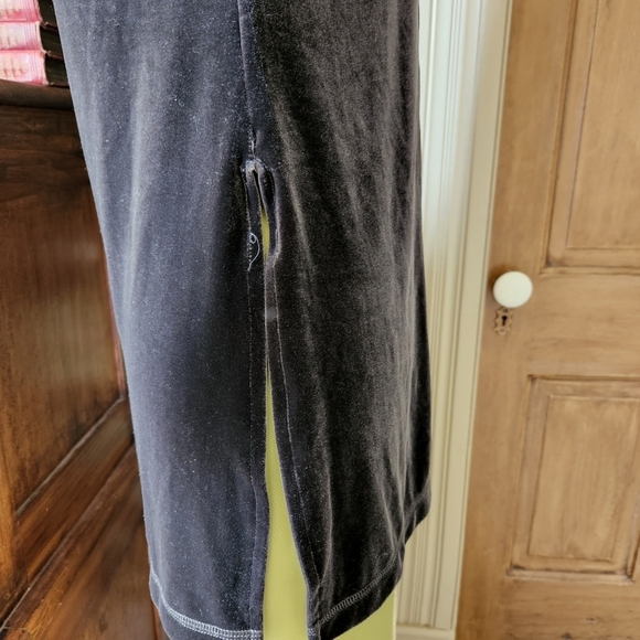 Velvet Turtleneck Pullover Size XS - Picture 6 of 12